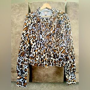 H&M leopard print blouse/ deep V neck/ vintage
